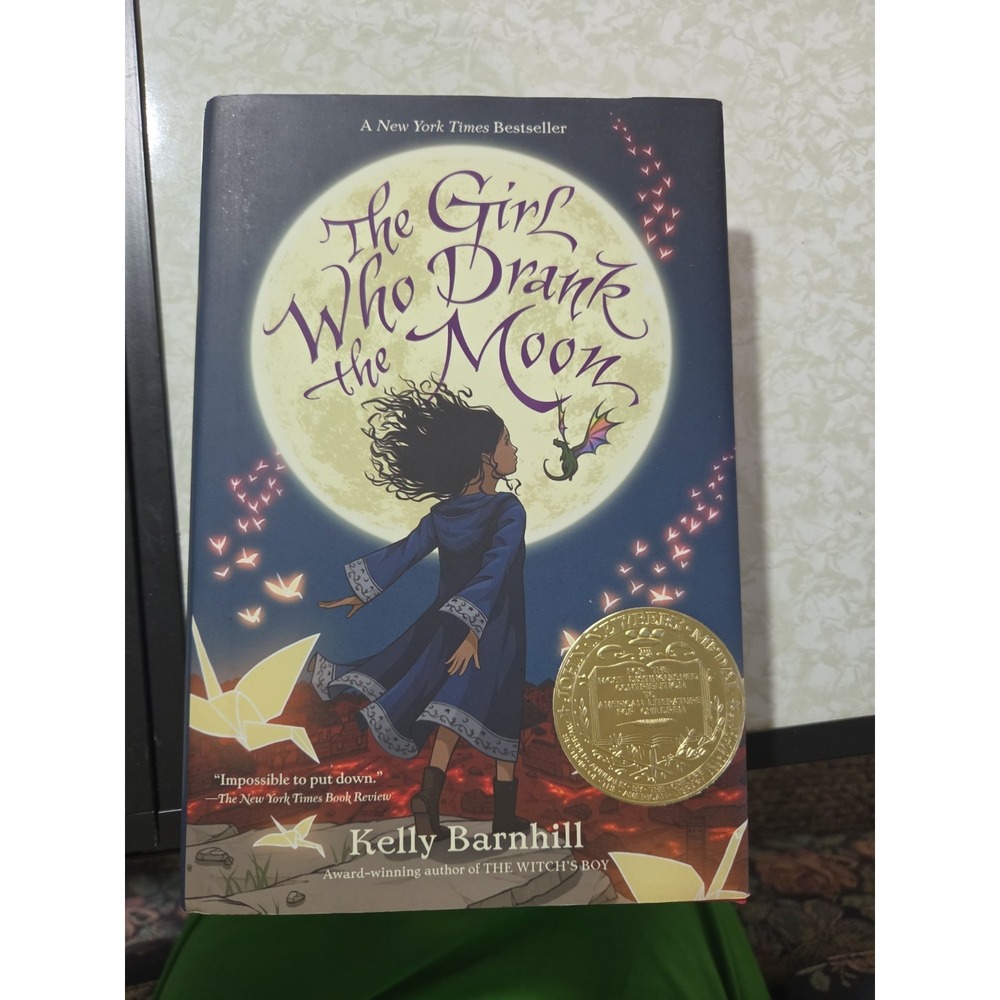 Girl Who Drank the Moon (Winner of the‎ 2017 Newbery Medal) by Kelly Barnhill...